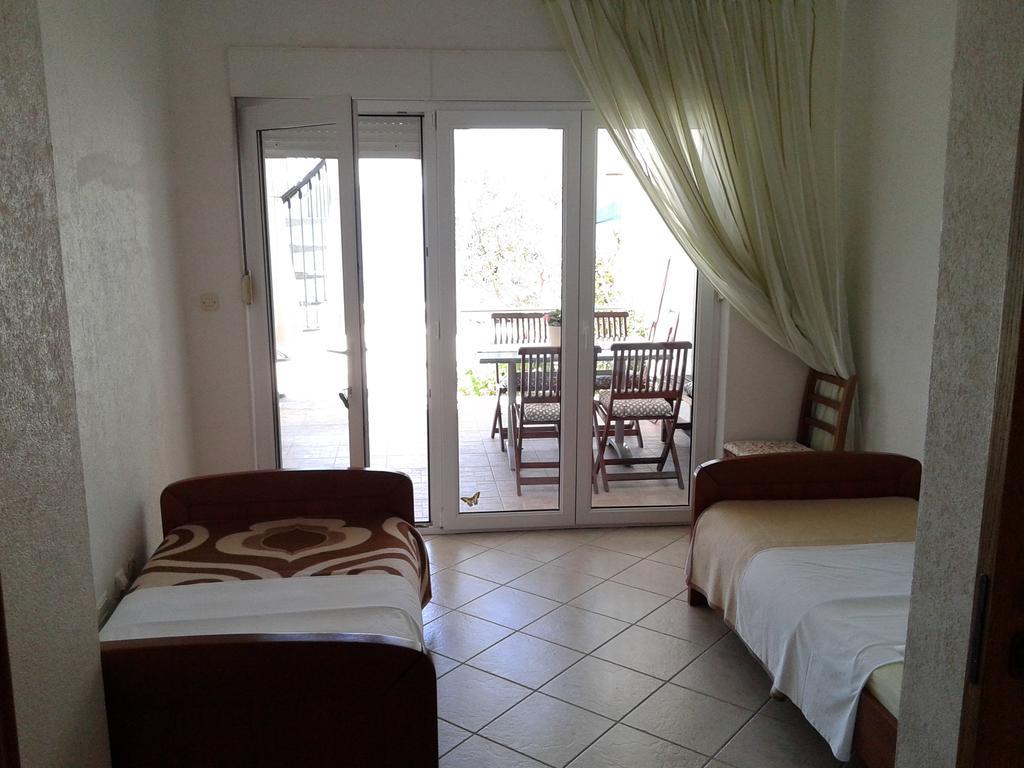 Apartments Toma Bajnice Directly Krilo Bagian luar foto