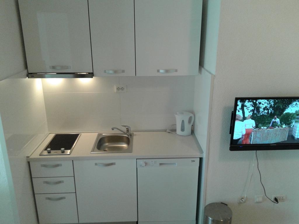 Apartments Toma Bajnice Directly Krilo Bagian luar foto